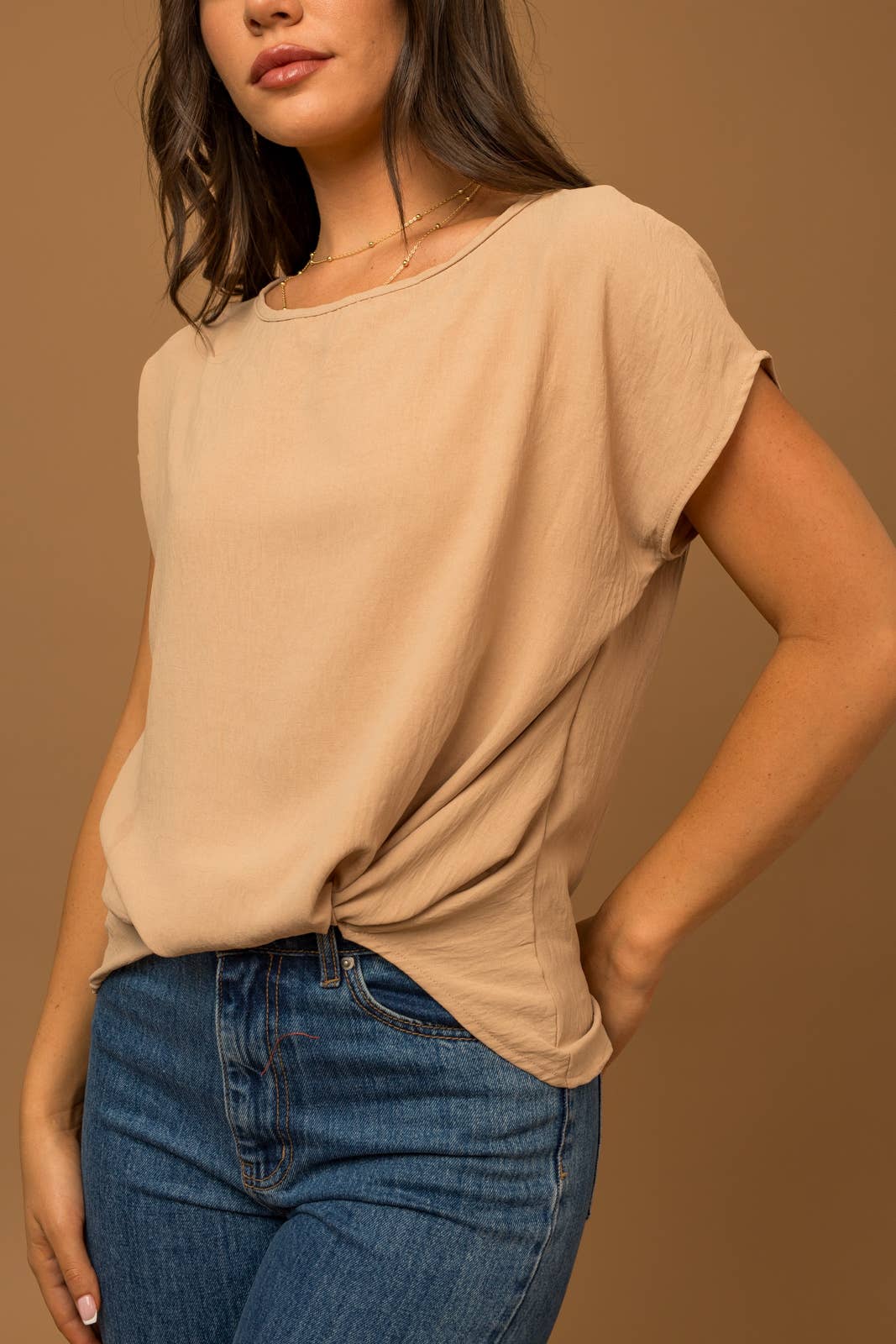 SOLID WOVEN TEE WITH FRONT KNOT DETAIL