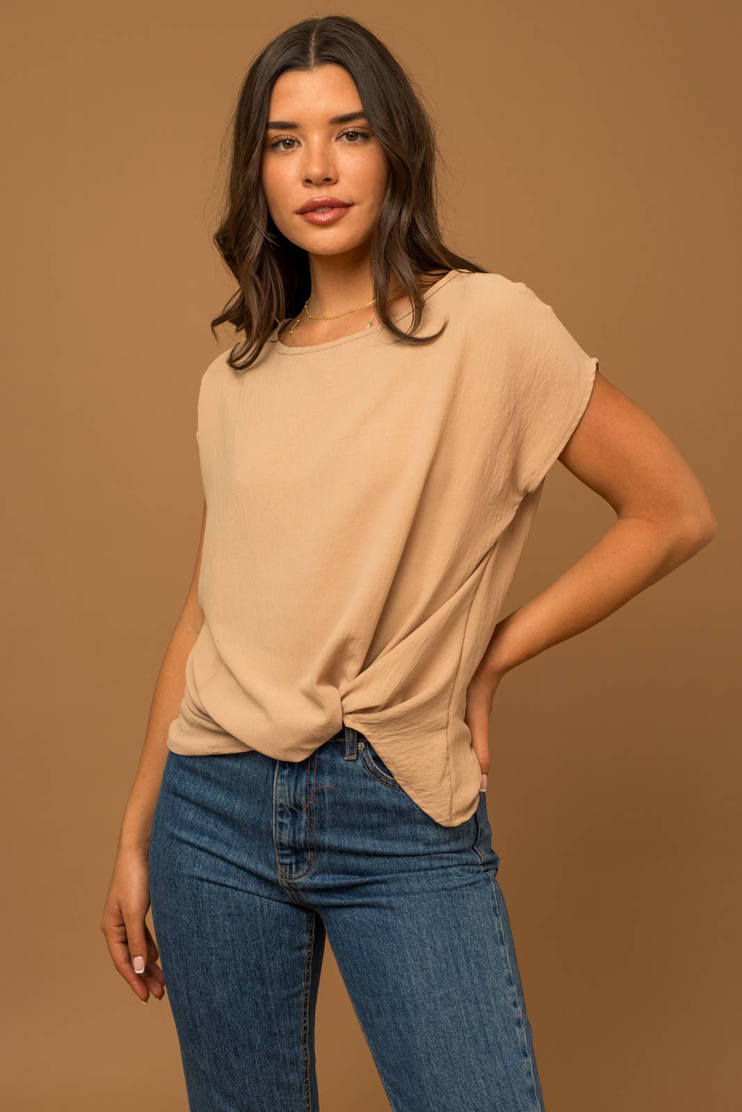 SOLID WOVEN TEE WITH FRONT KNOT DETAIL