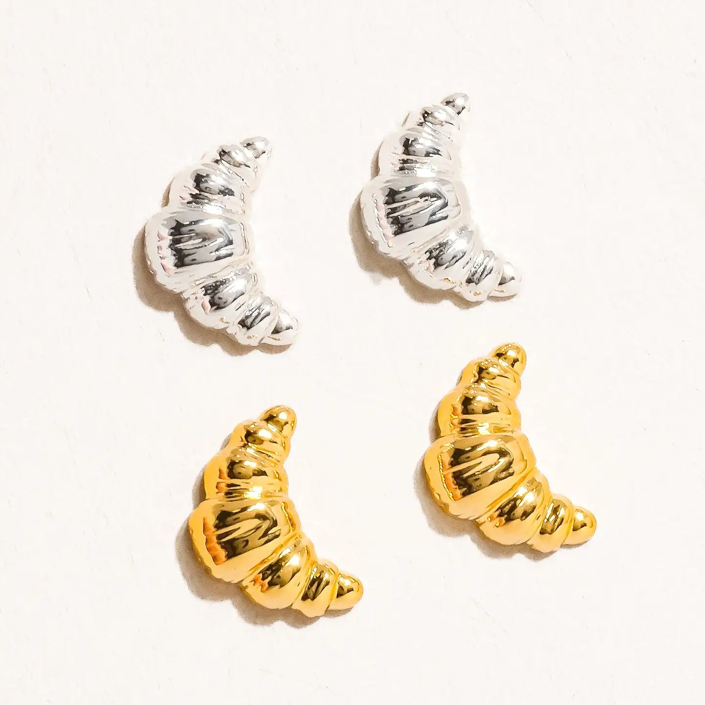 Eliza Croissant Stud- Gold